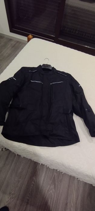 Conjunto 3 capacetes + casaco novo