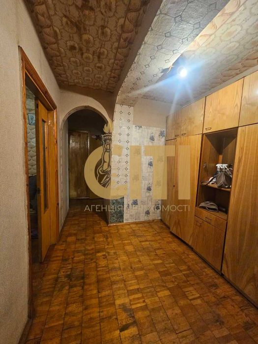 № 13961 - 3 к. квартира, Центр, Князів Острозьких, 9/9 пов., цегла