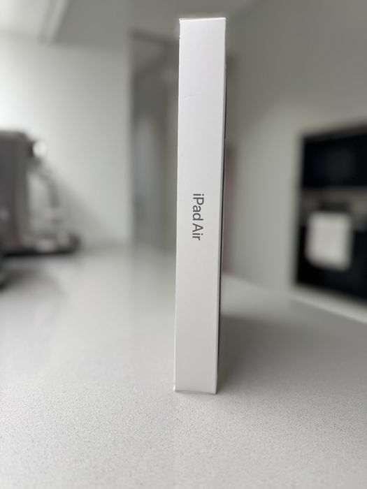 IPAD Air M3 NOVO SELADO - Modelo cinzento 11'' - 128gb wifi+celular