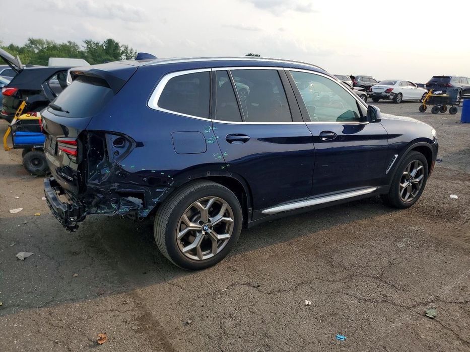 BMW X3 2021 року з США