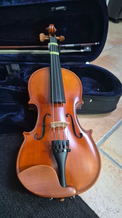 Violino 1/4 com caixa - Práticamente Novo