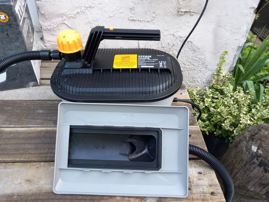 Parownica do tapet Titan TTB772STM