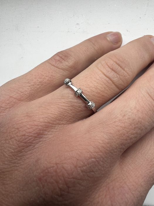 Кольцо с бриллиантами золотое