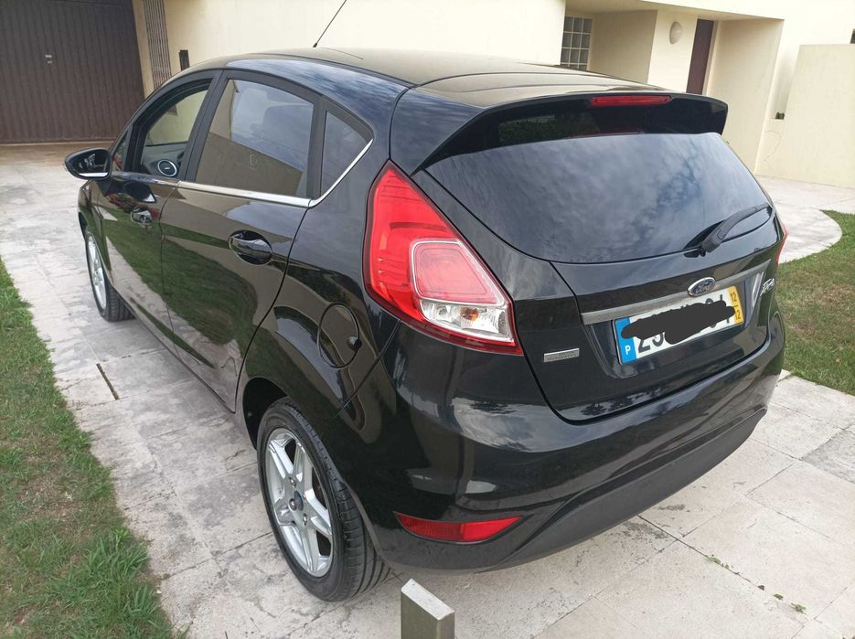 Ford Fiesta 1.5 TDCi Titanium 75cv (2012) – Excelente Estado – Distribuição Nova