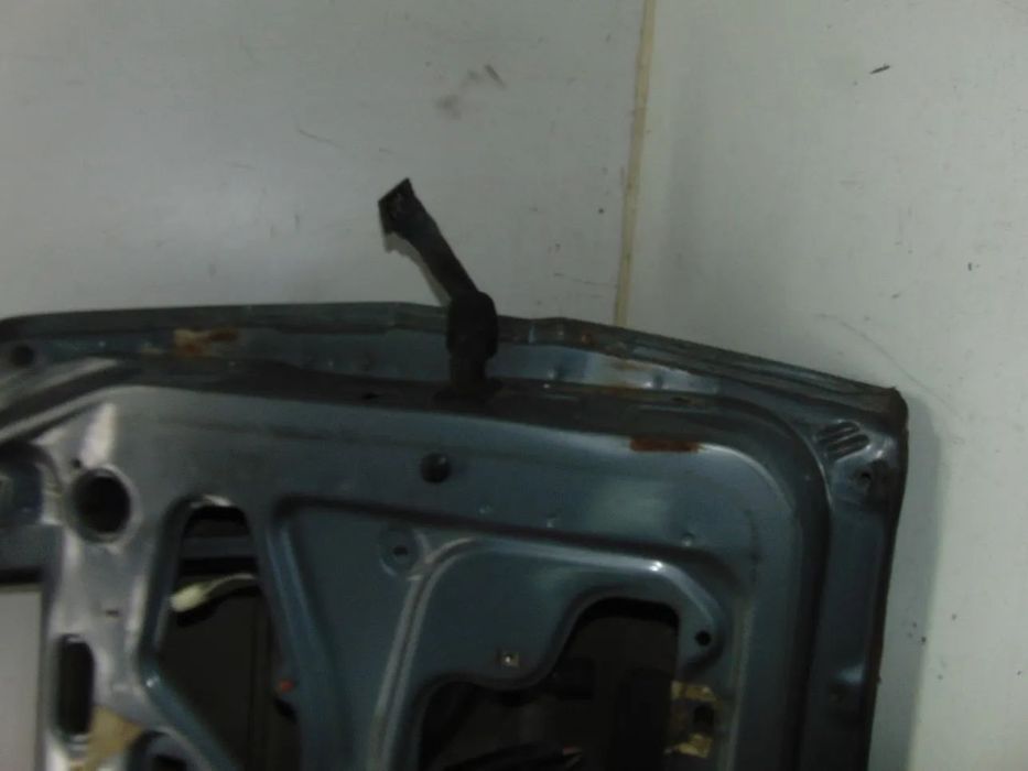Saab 9000 Turbo porta frente usado em bom estado