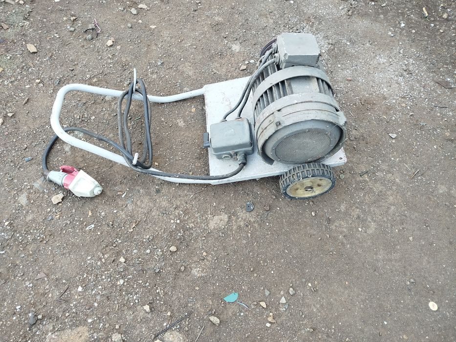 Silnik.    7,5kw