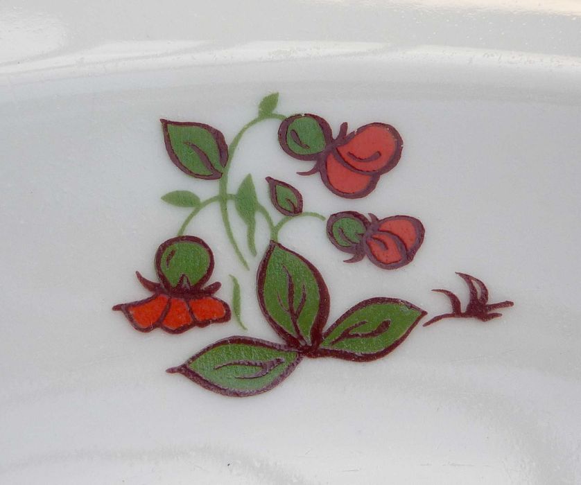 talerz dla dziecka - głęboki - Lubiana - porcelana dziecięca - PRL
