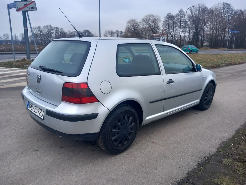 Volkswagen  Golf  4 1.4 Benzyna 2001r.