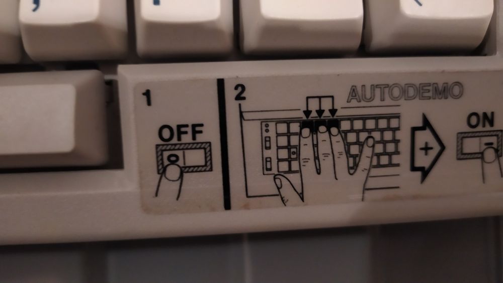 Máquina de escrever elétrica