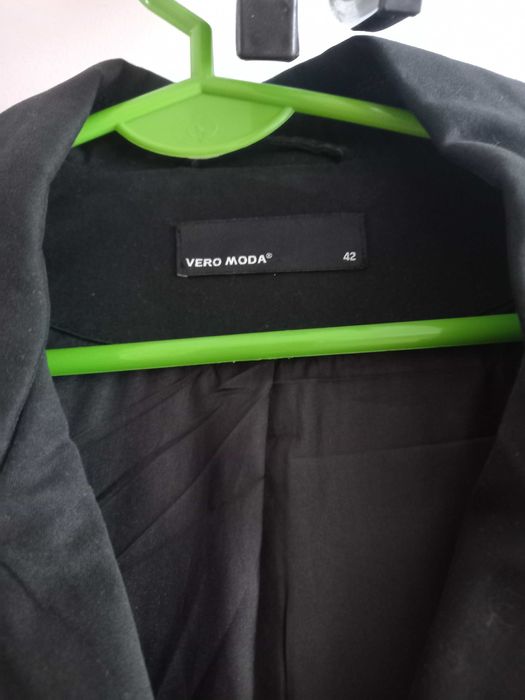 Czarna marynarkach rozmiar 42