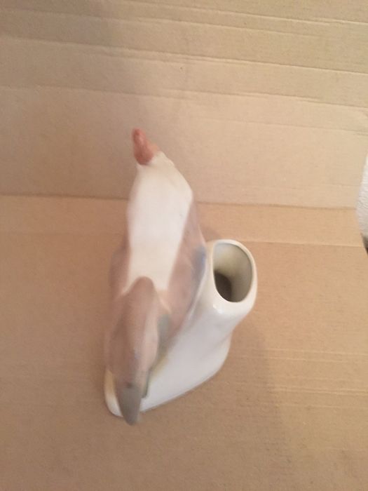 Старинні фарфорові вироби