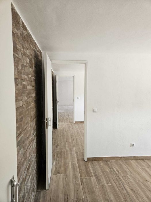 Aluga-se três T2 na Quinta da Horta Seca, remodelados e prontos a habitar, somente a particular