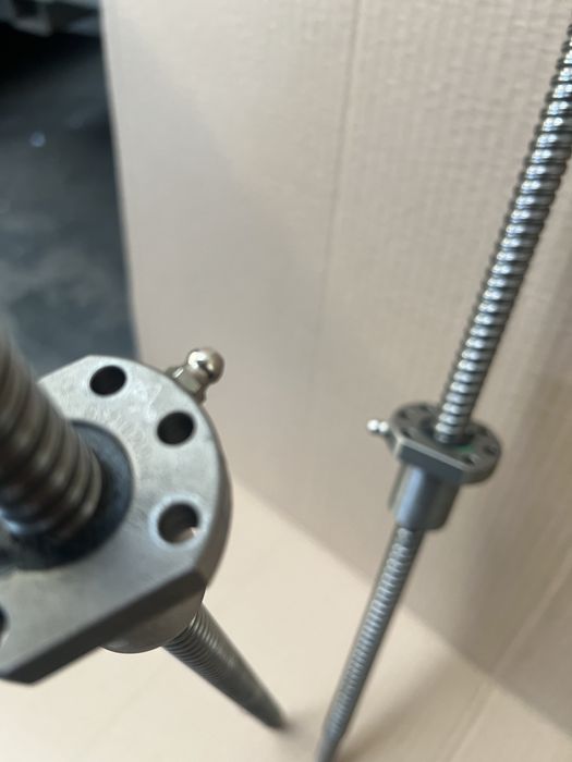 Precyzyna śruba kulowa Hiwin