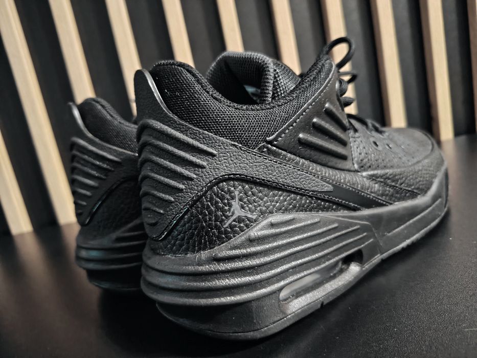 Buty Jordan Max Aura 5 Triple Black | Rozmiar 38.5 | NOWE