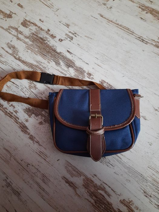 Nerka , torebka  biodrowa