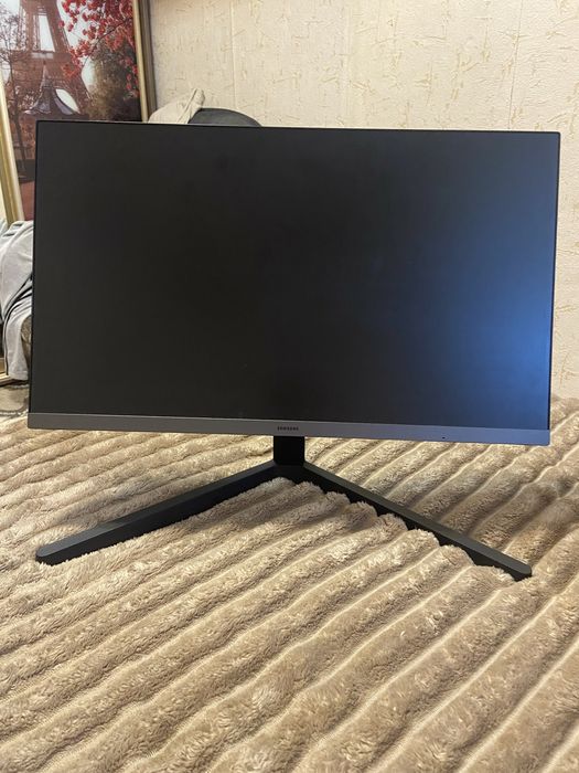 Монітор Samsung S24C330GAI 100hz