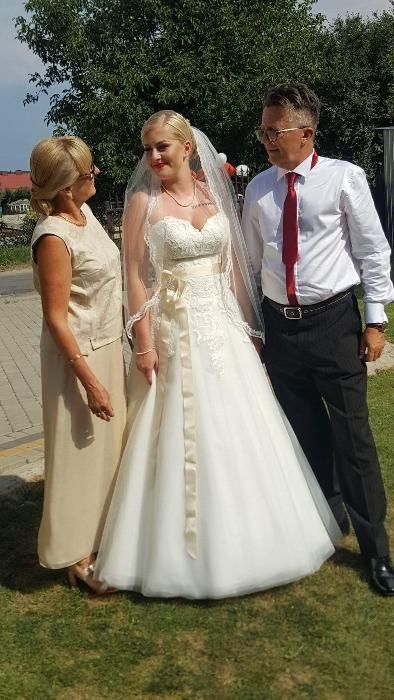 Suknia Ślubna elegancka