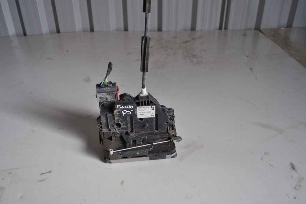 Zamek drzwi lp/lt/pp/pt Fiat Grande Punto