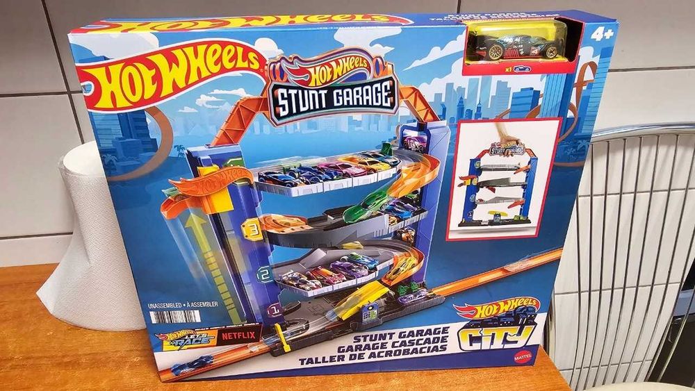 Hot Wheels Garaż Kaskaderski City GNL70 Parking z Windą + Autko