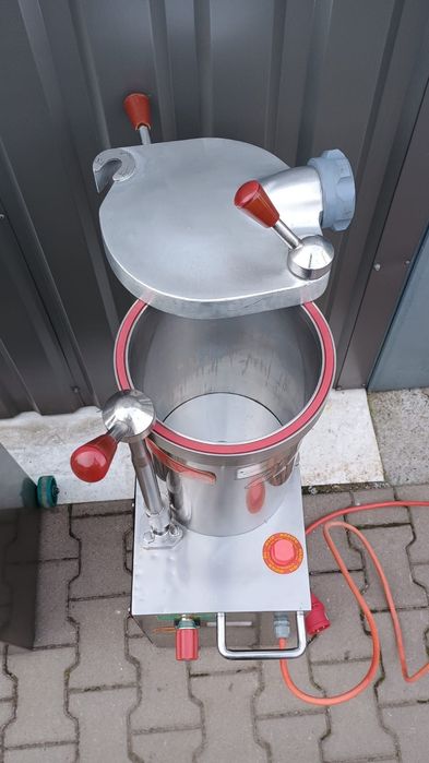 Nadziewarka do farszu Talsa h 15l.