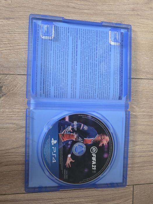 ❴新品未開封❵ FIFA 21 PS4 Amazon.com: Fifa 21 (PS4) : Video Games