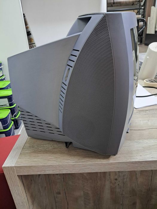 продам телевизор PHILIPS(польша)