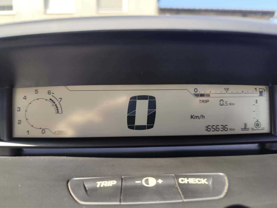 Sprzedam Citroen C4 1.4 16v 2010r