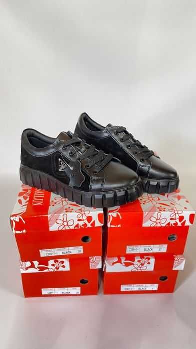 Кросівки, шкіра натуральна