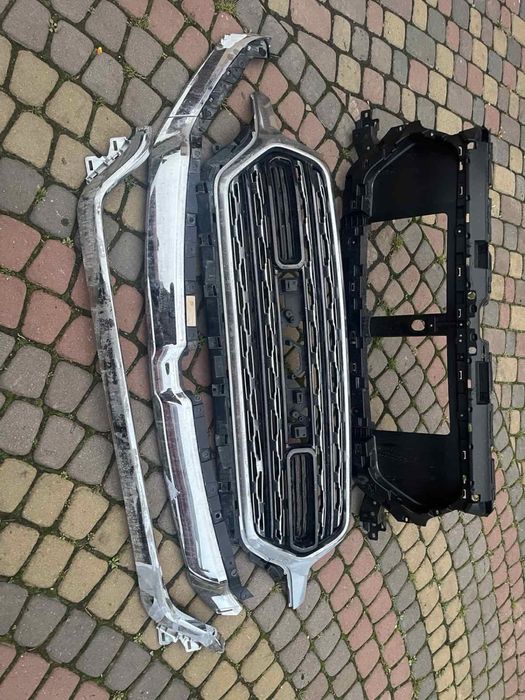 Решітка гриль додж рам 1500 limited 2019