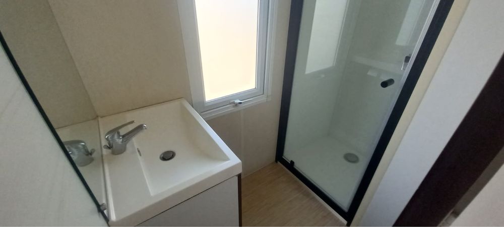 Arrenda-se T2 movel em terreno agricola com vista mar