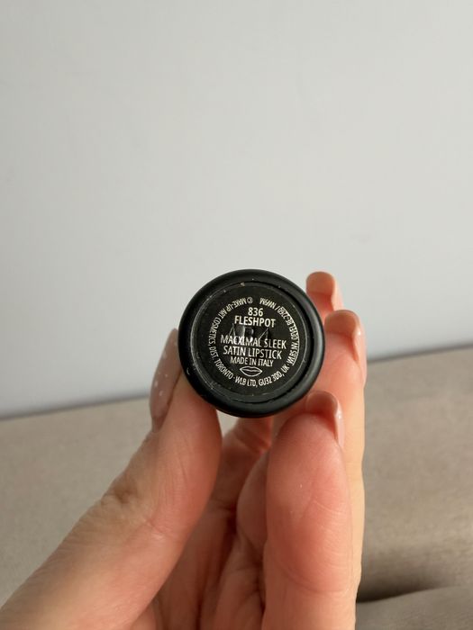 Pomadka mac 836 fleshpot