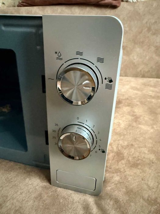 Мікрохвильова піч (НВЧ) Gorenje MO 17 E1S (нова)