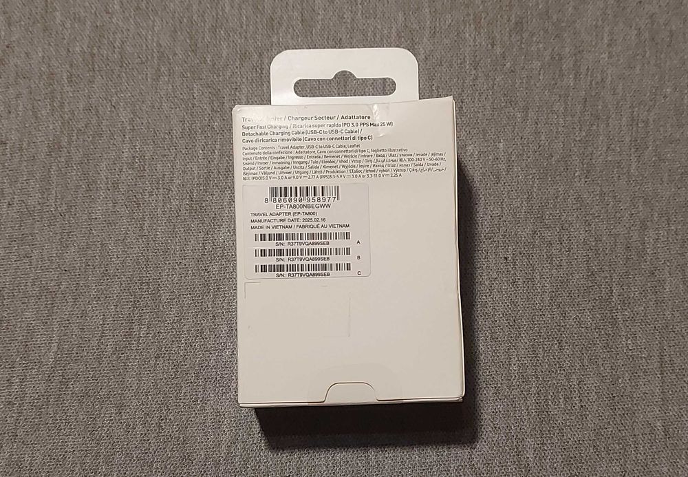 Ładowarka Samsung 25W z kablem USB-C.