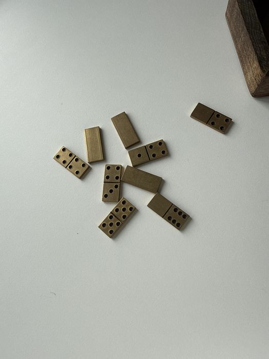 Доміно залізне, маленьке