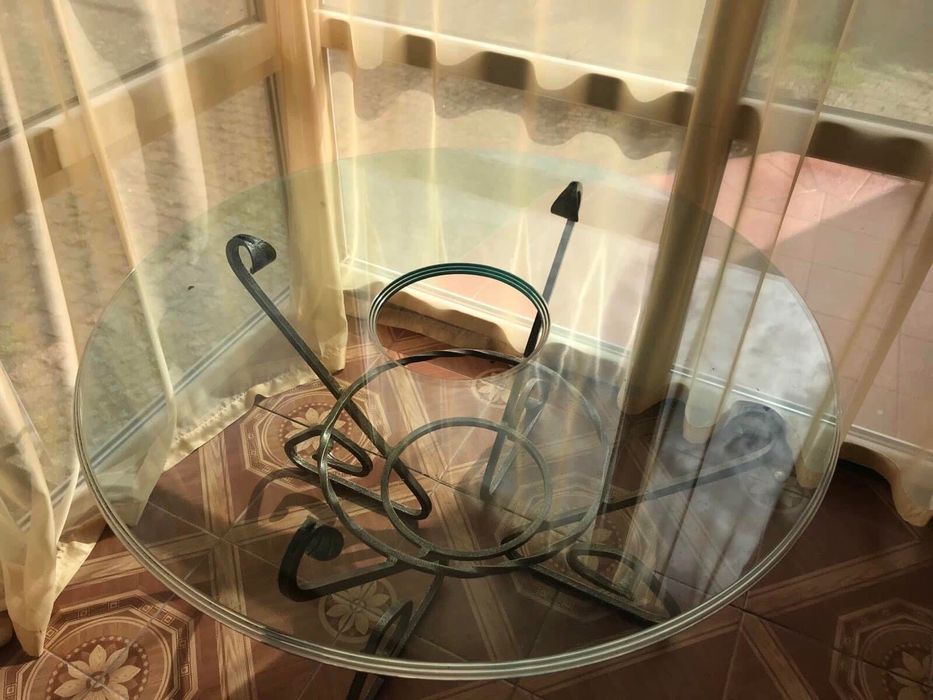 столик, журнальний столик