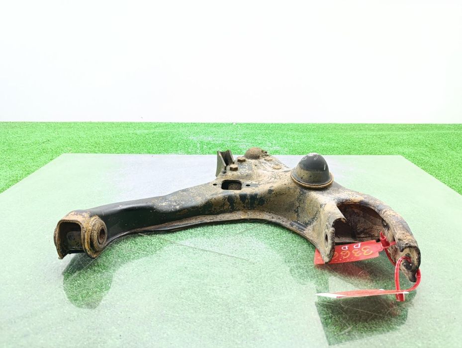 Braço Suspensão Inferior Frente Direito Mitsubishi Montero