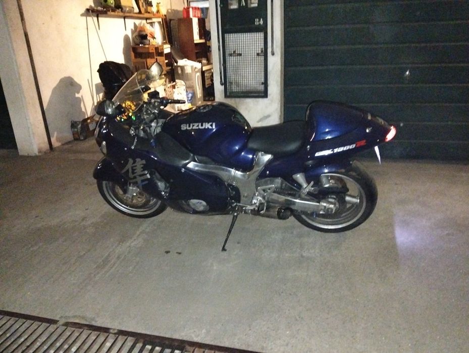 Suzuki Hayabusa GSXR 1300 r