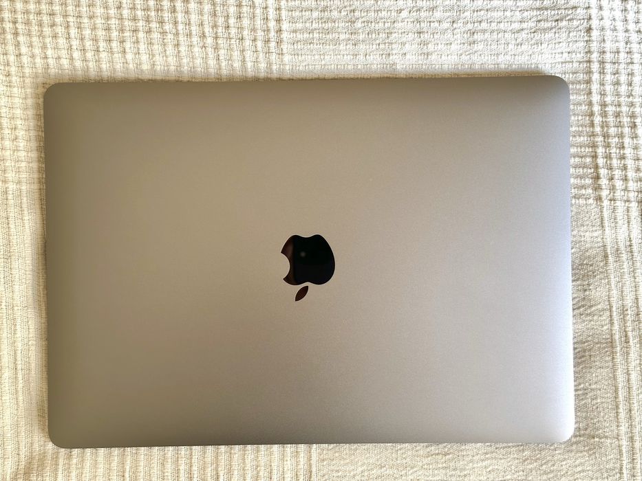 Apple MacBook Air 13” 2020 A2179 + Magic Mouse