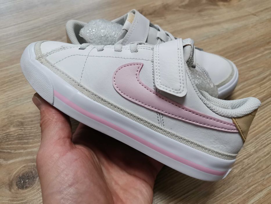 Продам кросівочки Nike Court Legace 30 розміру.