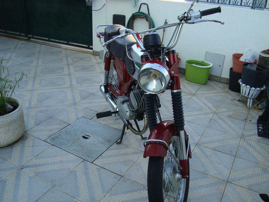 moto casal rara  51 ans