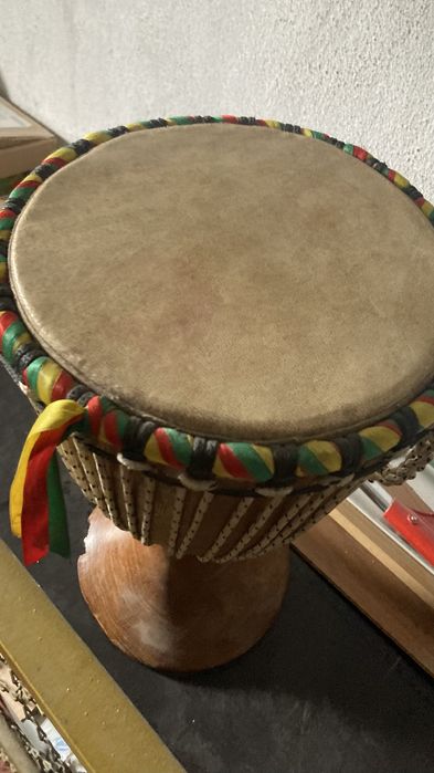 Djambe africano tradicional