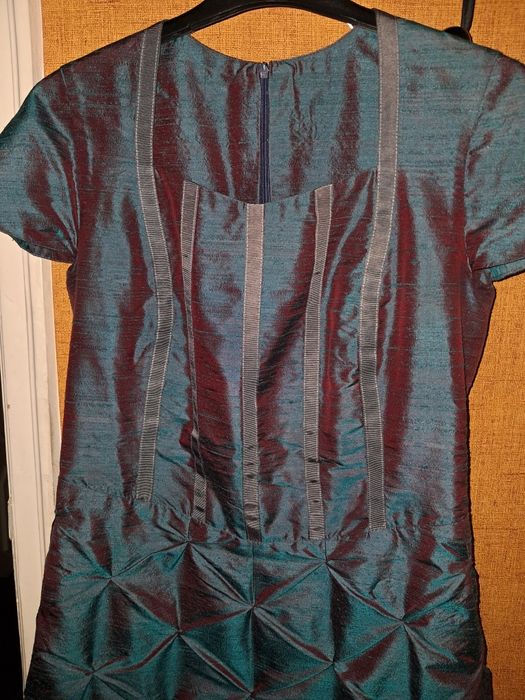 Vestido de cerimónia  azul-petróleo