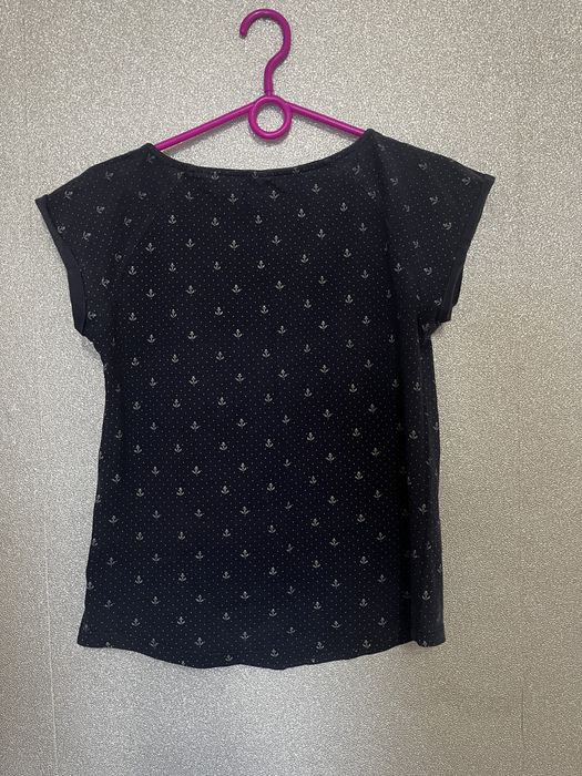 Granatowy t-shirt w kotwice Sinsay rozmiar XL