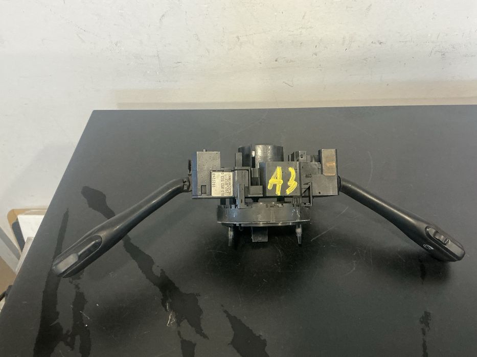 Comutador de luzes e pisca para Audi A3 8L, ano 2000.