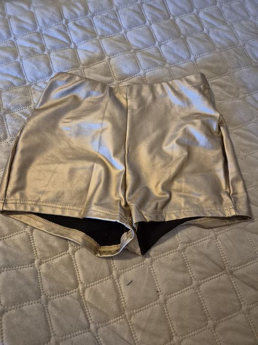 Mini calção em napa