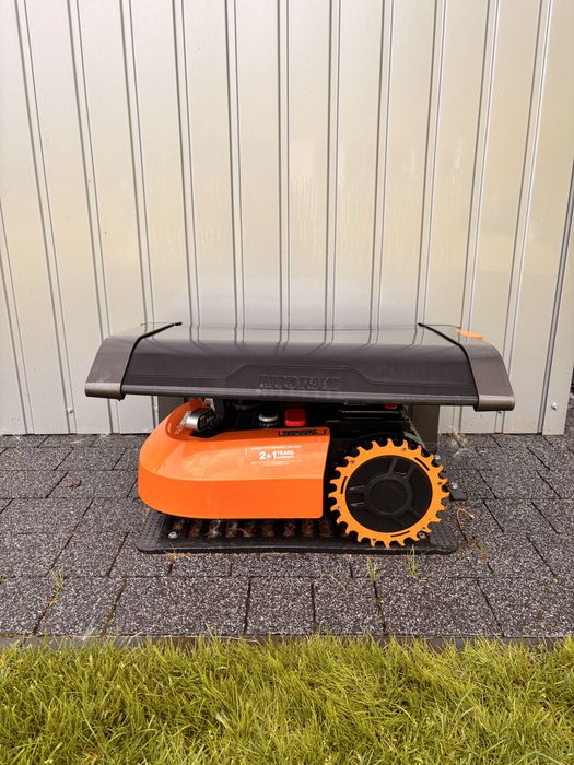 Landroid M700 Plus Robot koszący Worx WR167E + ACS + Garaż ! DO NEGOCJACJI !