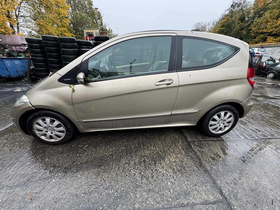 MERCEDES A180 na części 2005r.. ADAX Opolski Auto Złom Koźle