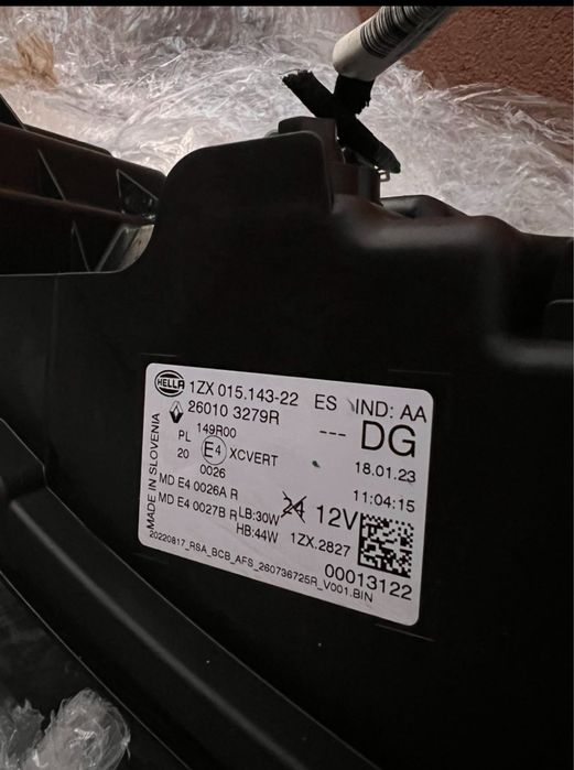 Фари Renault Megane 5 Pure vision (Рено Меган 5) 260103279R 260605490R