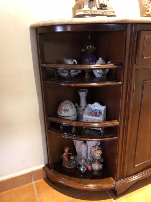 Móvel + tampo de mármore