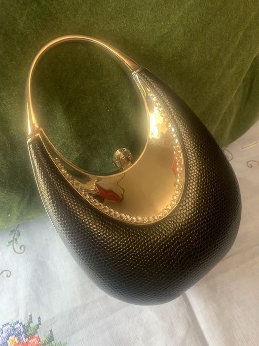 Женская сумочка розшитая паиотками